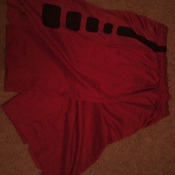 Nike Elite Shorts size L - Picture 1 of 1